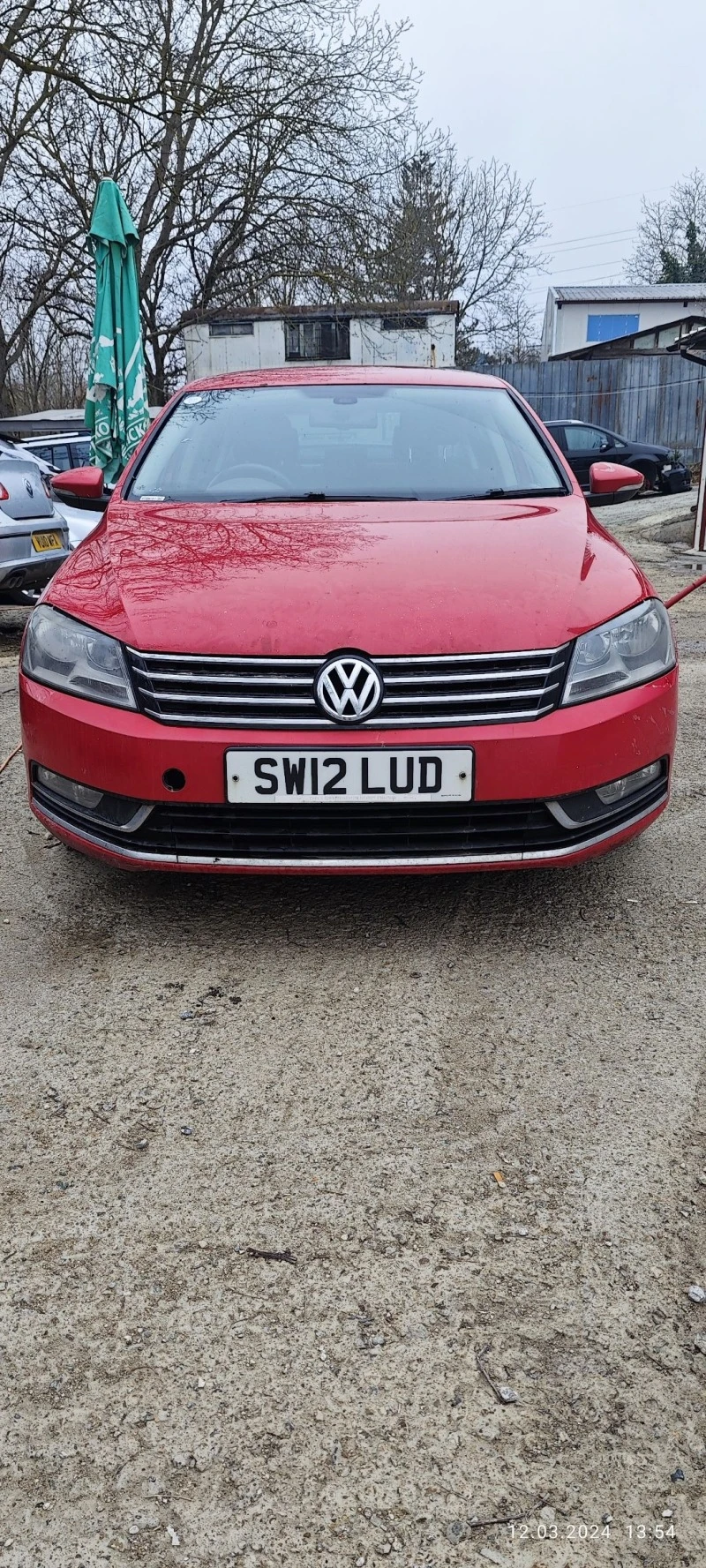 VW Passat, снимка 4 - Автомобили и джипове - 44737577