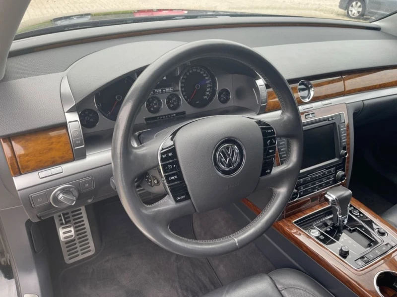 VW Phaeton, снимка 6 - Автомобили и джипове - 48226010