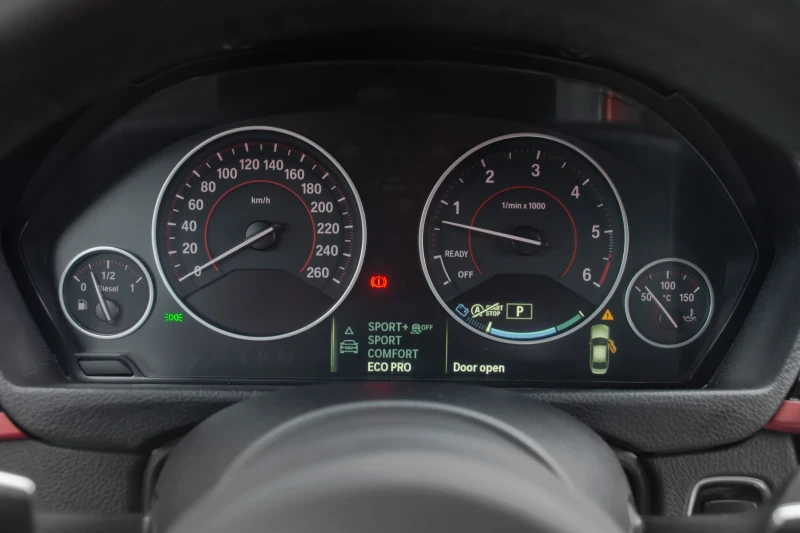 BMW 330 M-Performance/Stage 1/19/Android, снимка 11 - Автомобили и джипове - 48262414