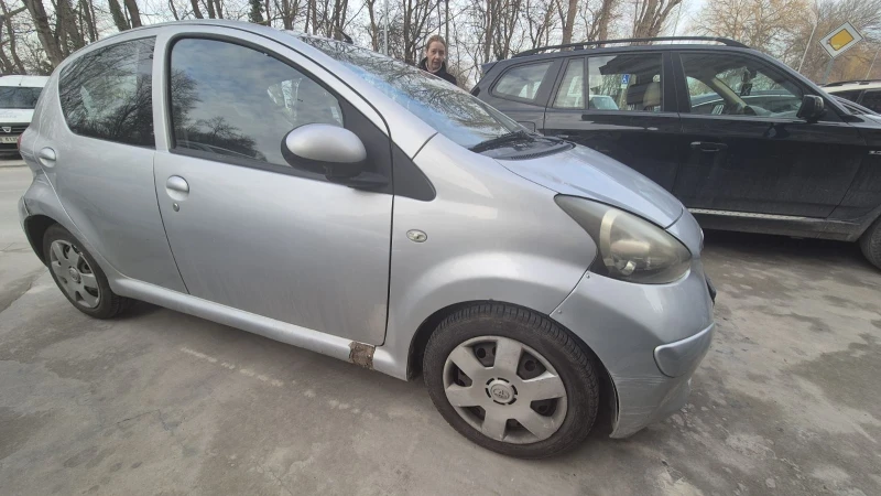 Toyota Aygo, снимка 5 - Автомобили и джипове - 48741693