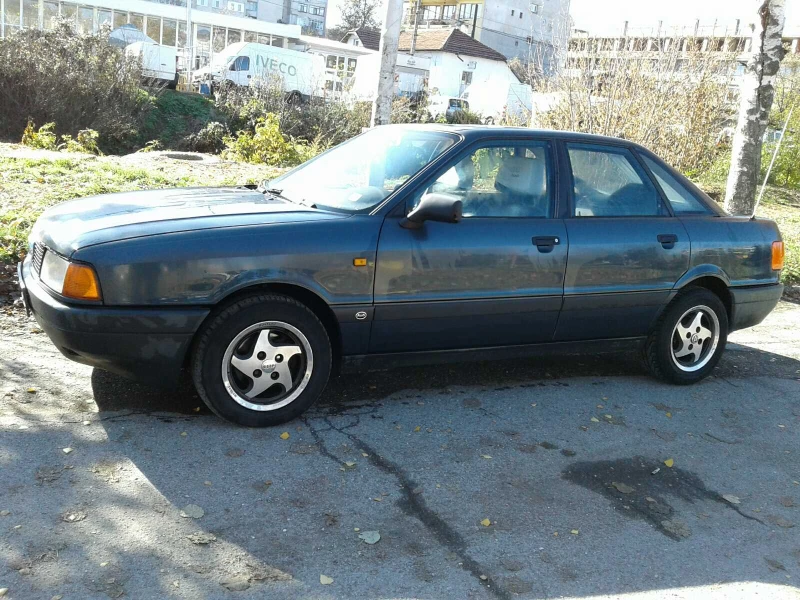 Audi 80, снимка 1 - Автомобили и джипове - 48976286