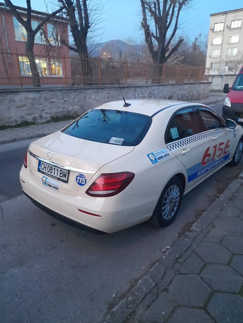 Mercedes-Benz E 200, снимка 4 - Автомобили и джипове - 49232305