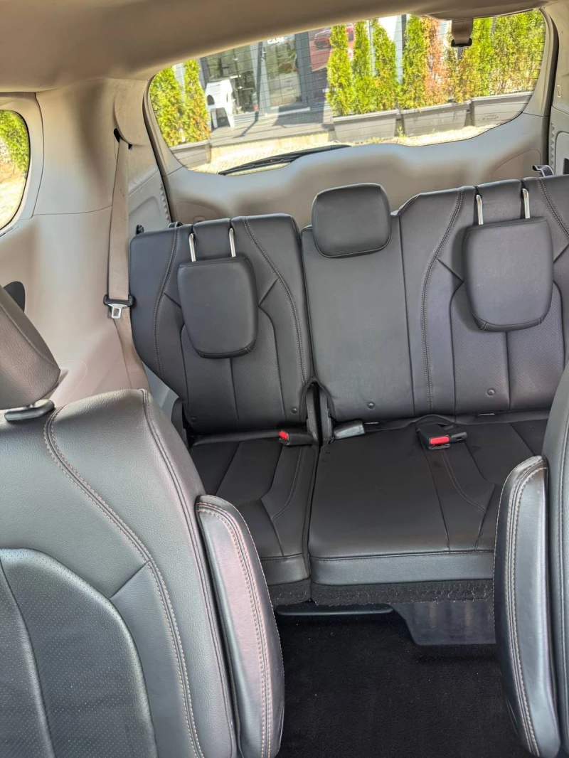 Chrysler Pacifica 3.6L* ЛИЗИНГ* , снимка 14 - Автомобили и джипове - 50745310