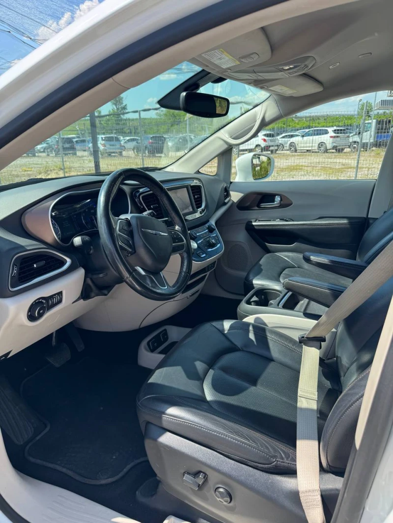 Chrysler Pacifica 3.6L* ЛИЗИНГ* , снимка 8 - Автомобили и джипове - 50745310