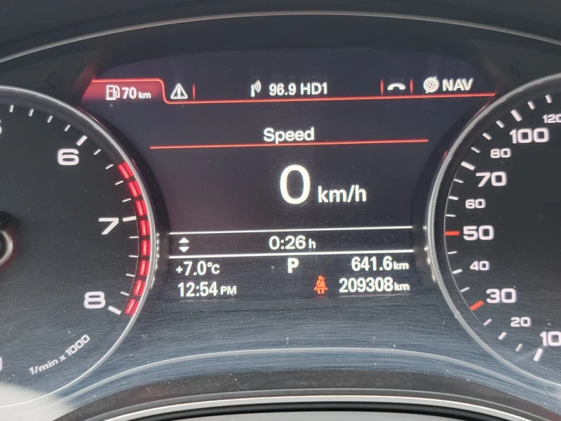 Audi A7 Premium* Quattro* АвтоКредит* (ЦЕНА ДО БГ), снимка 14 - Автомобили и джипове - 52553277