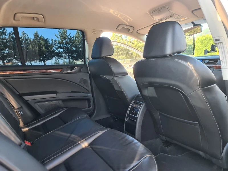 Skoda Superb 2.0TDI, снимка 16 - Автомобили и джипове - 52752326