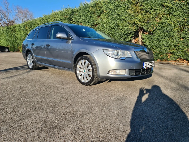 Skoda Superb 2.0TDI, снимка 13 - Автомобили и джипове - 52752326