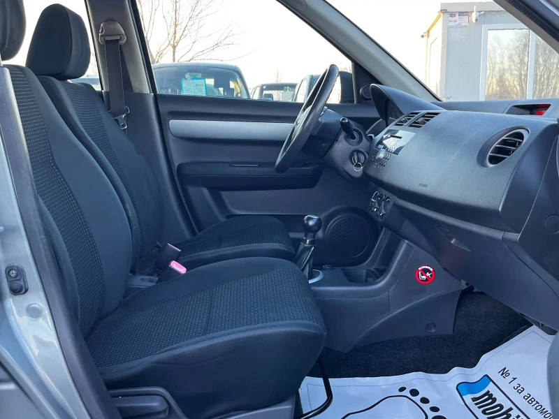 Suzuki Swift 1.3 GL, снимка 14 - Автомобили и джипове - 52827472