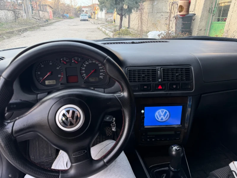 VW Golf, снимка 2 - Автомобили и джипове - 52956615