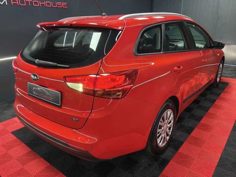 Kia Ceed 1.6CRDI* 136PS* FACE* 6В* AUX* ТЕМПОМАТ* КАТО НОВА, снимка 4 - Автомобили и джипове - 52996327