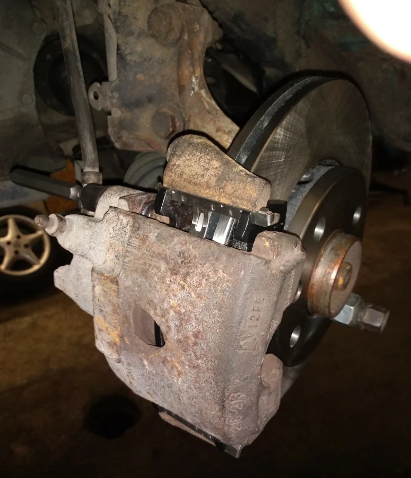 VW Polo 1600, снимка 13 - Автомобили и джипове - 53065978