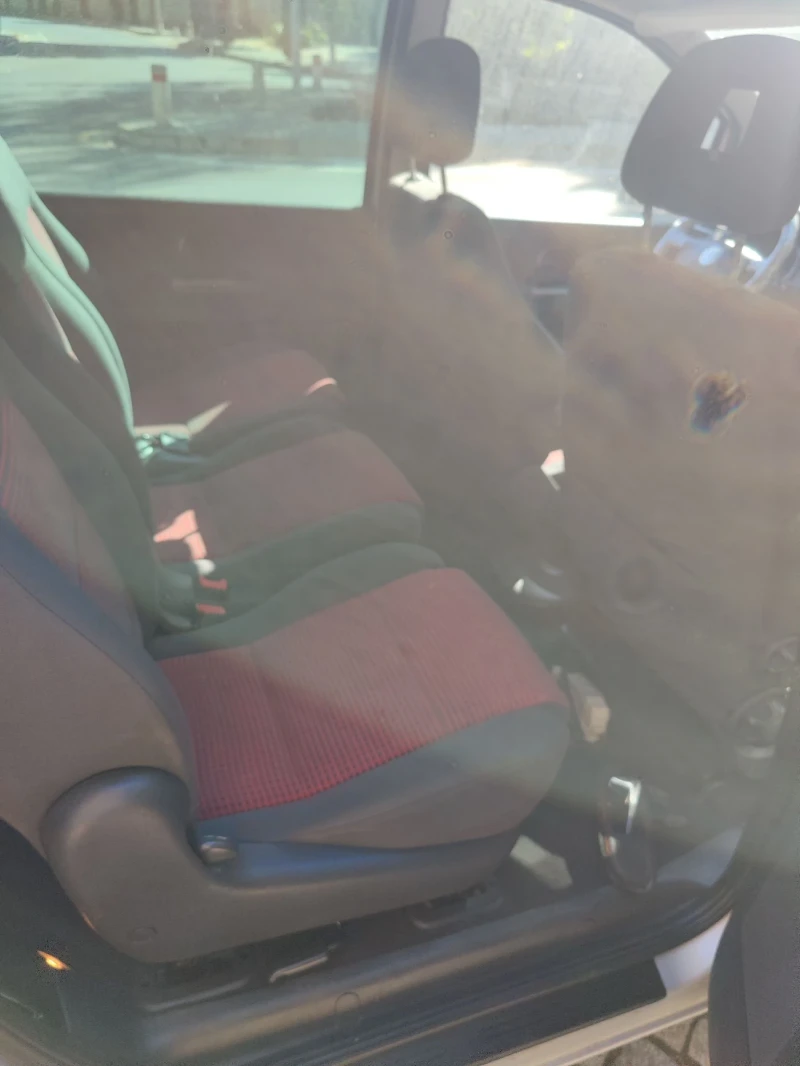 VW Sharan 1.9 TDI 116, снимка 3 - Автомобили и джипове - 53181659