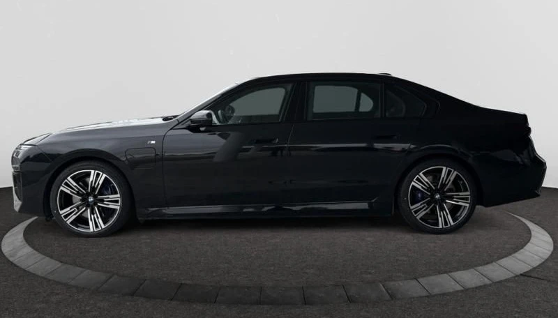 BMW 750 e Plug-in Hybrid xDrive - изображение 2
