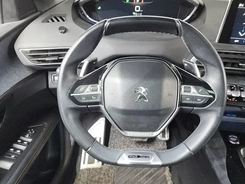 Peugeot 3008 1.6 BlueHDI, снимка 13 - Автомобили и джипове - 54298781