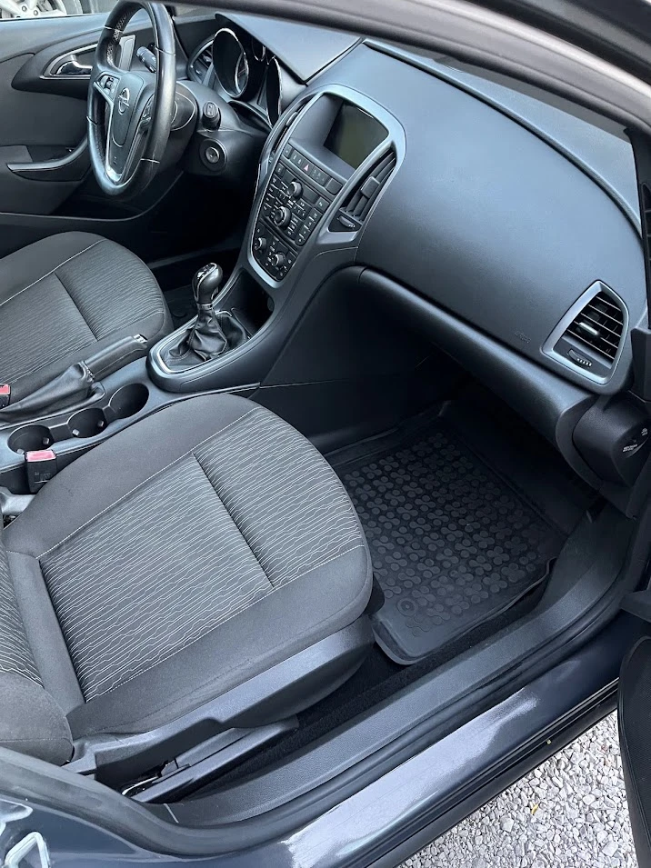 Opel Astra j, снимка 6 - Автомобили и джипове - 55316050