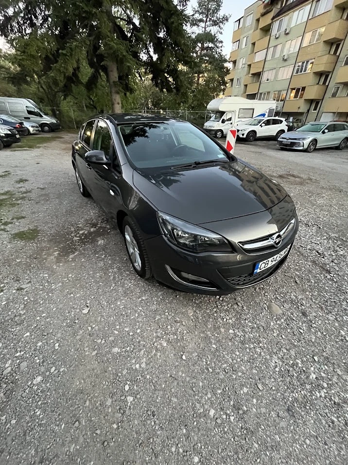 Opel Astra j, снимка 2 - Автомобили и джипове - 55316050