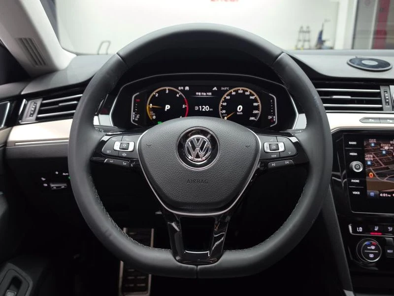 VW Arteon 2.0 DFH Automatic, снимка 13 - Автомобили и джипове - 55729520