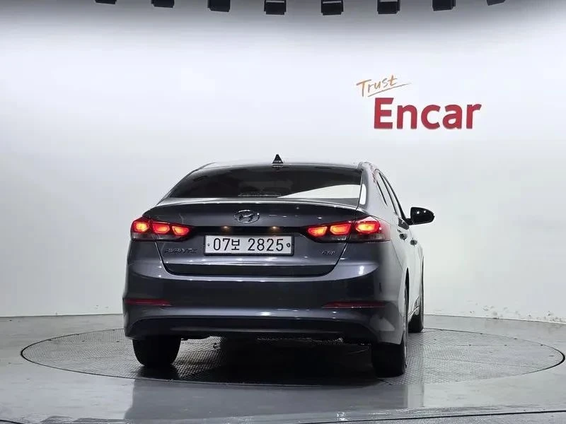 Hyundai Elantra, снимка 4 - Автомобили и джипове - 56723502
