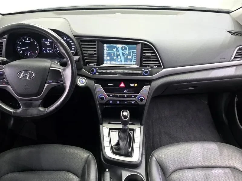 Hyundai Elantra, снимка 7 - Автомобили и джипове - 56723502
