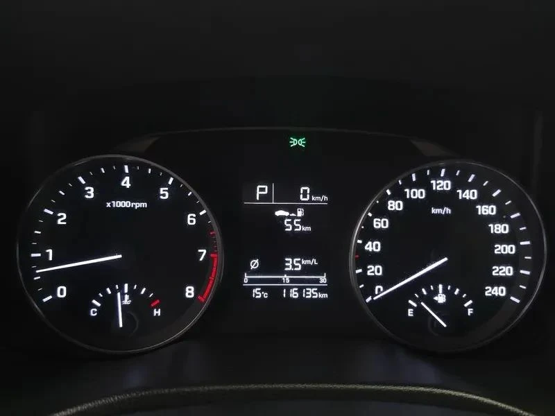 Hyundai Elantra, снимка 8 - Автомобили и джипове - 56723502