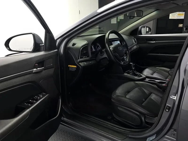 Hyundai Elantra, снимка 10 - Автомобили и джипове - 56723502