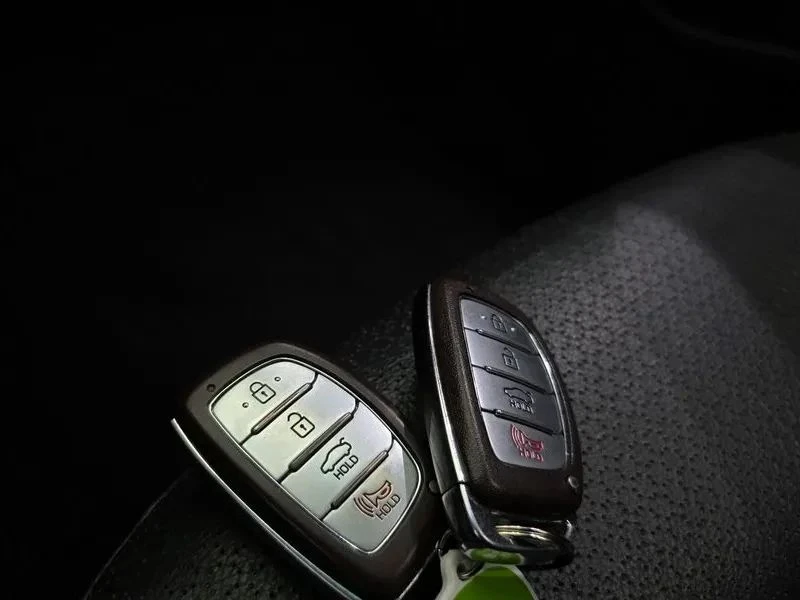 Hyundai Elantra, снимка 16 - Автомобили и джипове - 56723502