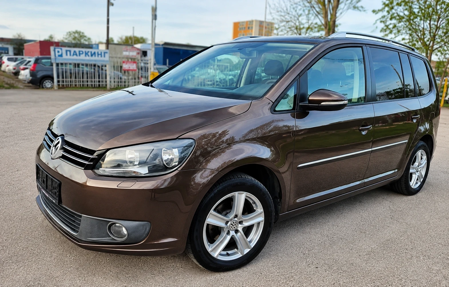 VW Touran 2.0 TDi 7 ����� | Mobile.bg � ����������� 3