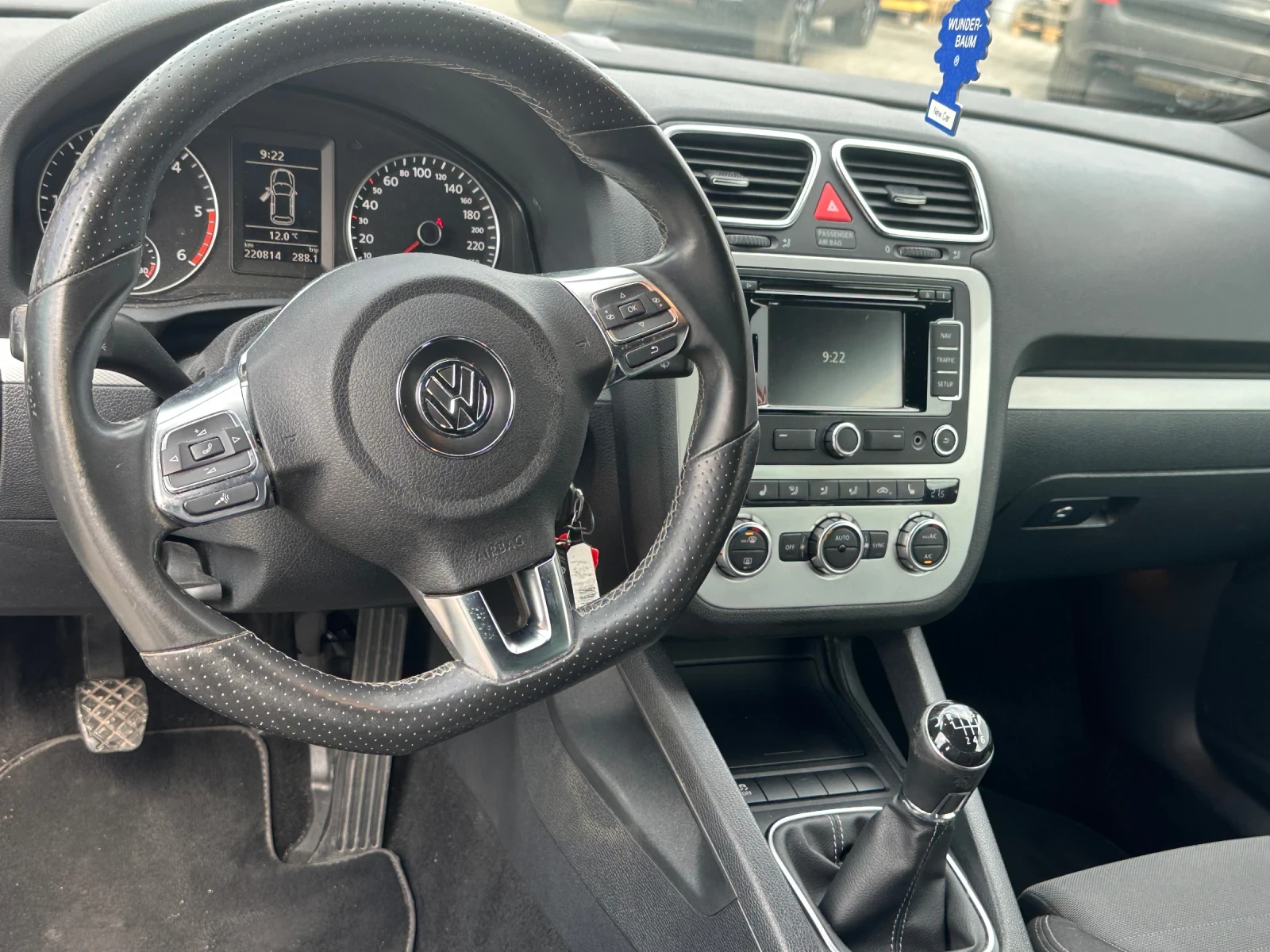 VW Scirocco 2.0 TDI 140 кс топ състояние Реал  км сервизна кни | Mobile.bg — изображение 12