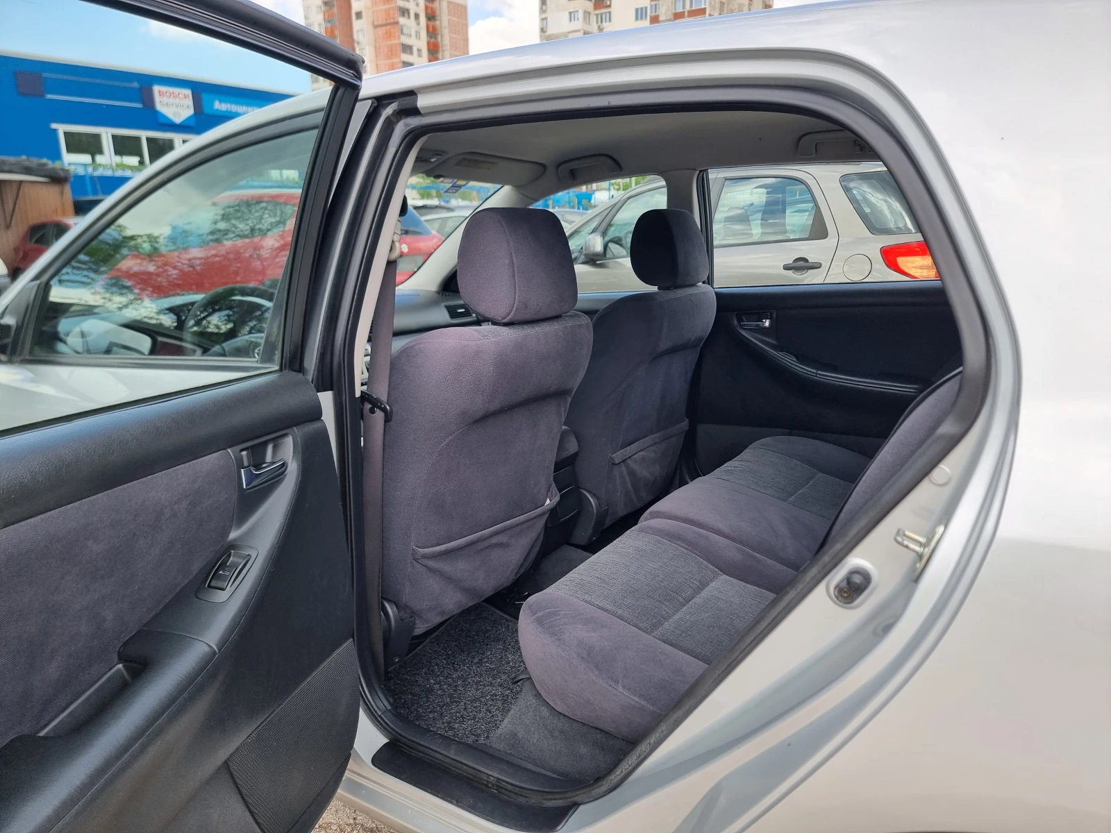 Toyota Corolla 2.0D4D  | Mobile.bg — изображение 11