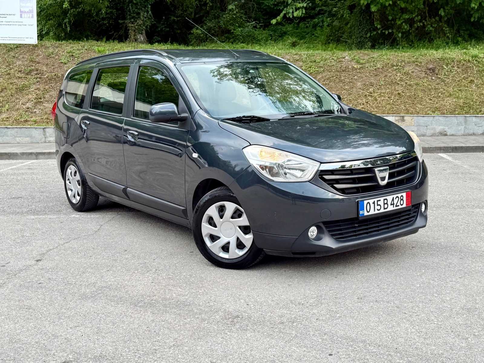 Dacia Lodgy 1.6i* Газ-GPL* Navi* Euro5*  - изображение 5