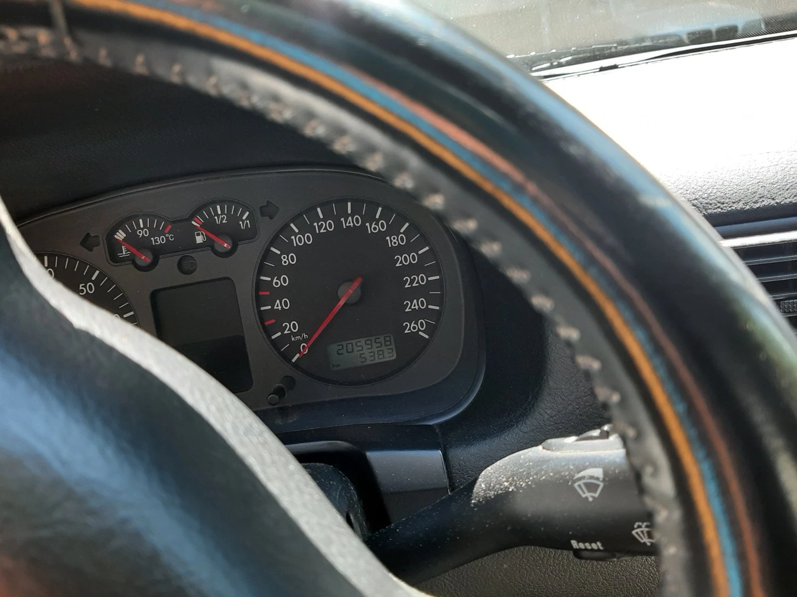 VW Golf 1.6 Бензин - изображение 5