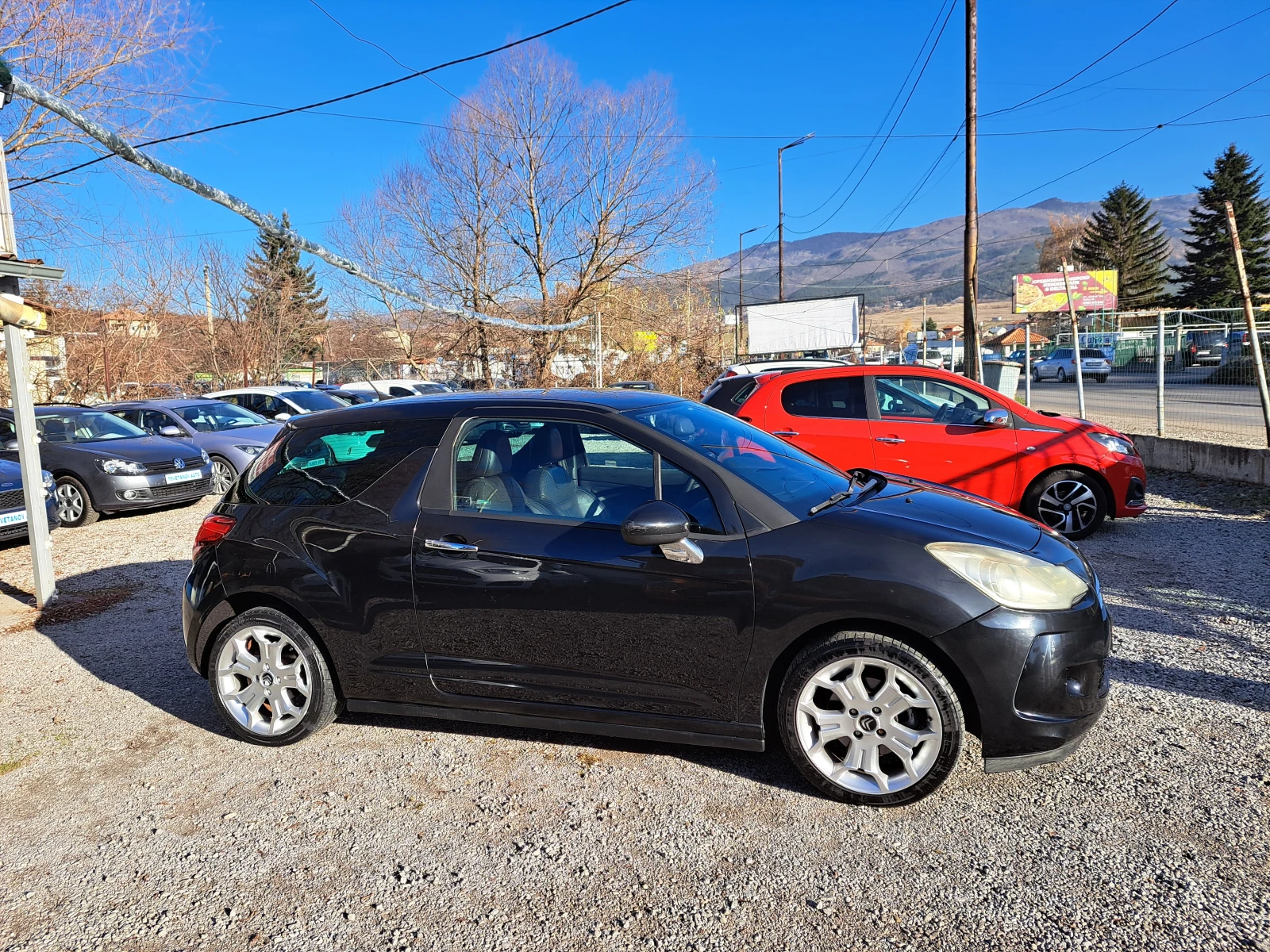 Citroen DS3 1.6i AUTOMATIK - NAVIGACIA - EURO 5 - Кожен салон  - изображение 4
