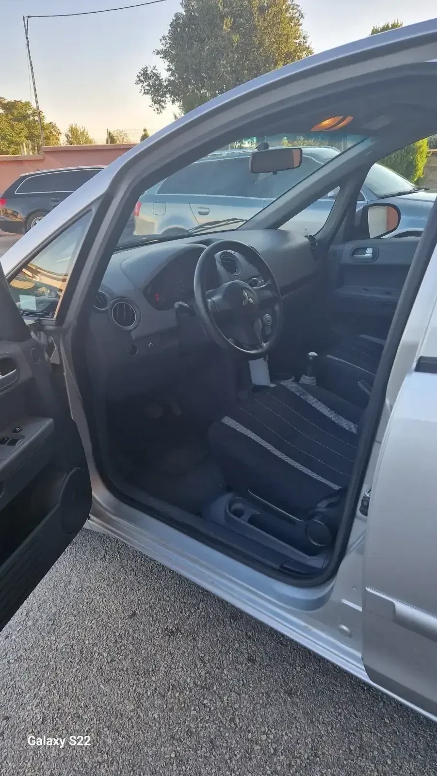 Mitsubishi Colt  - изображение 9