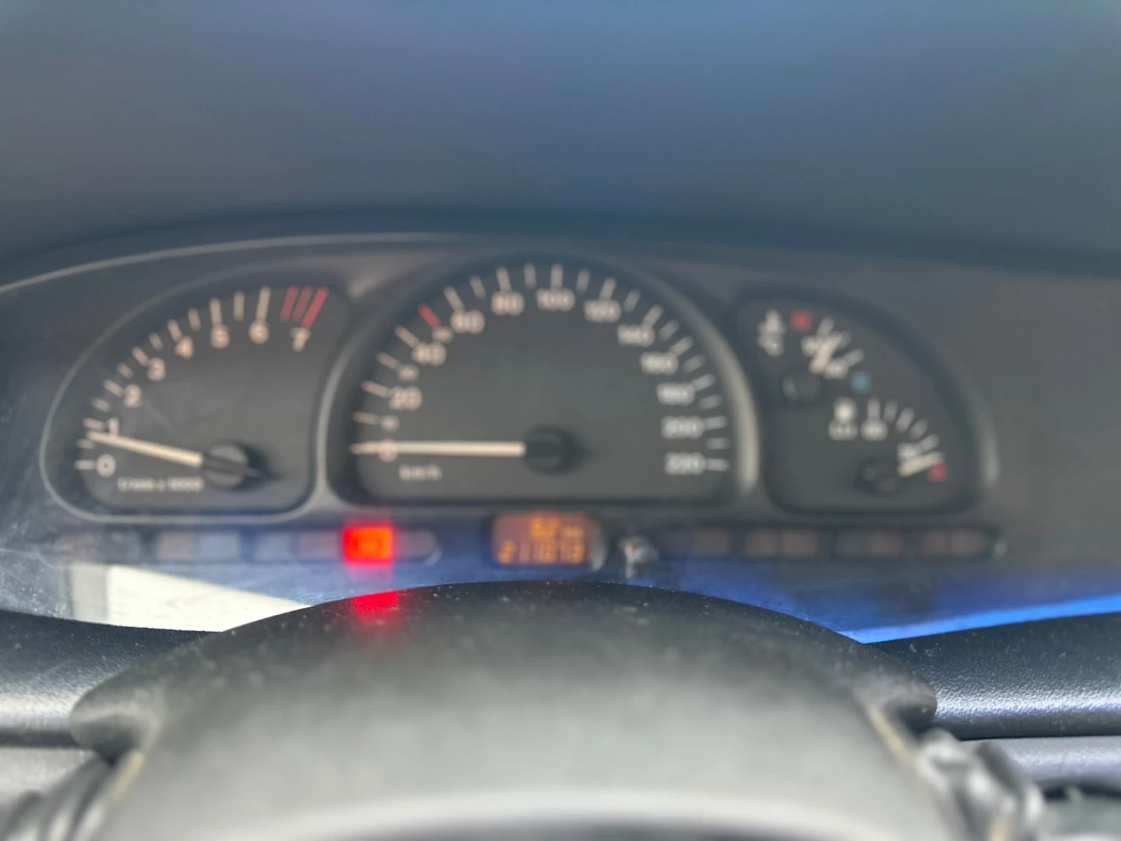 Opel Vectra 1.6 - изображение 6