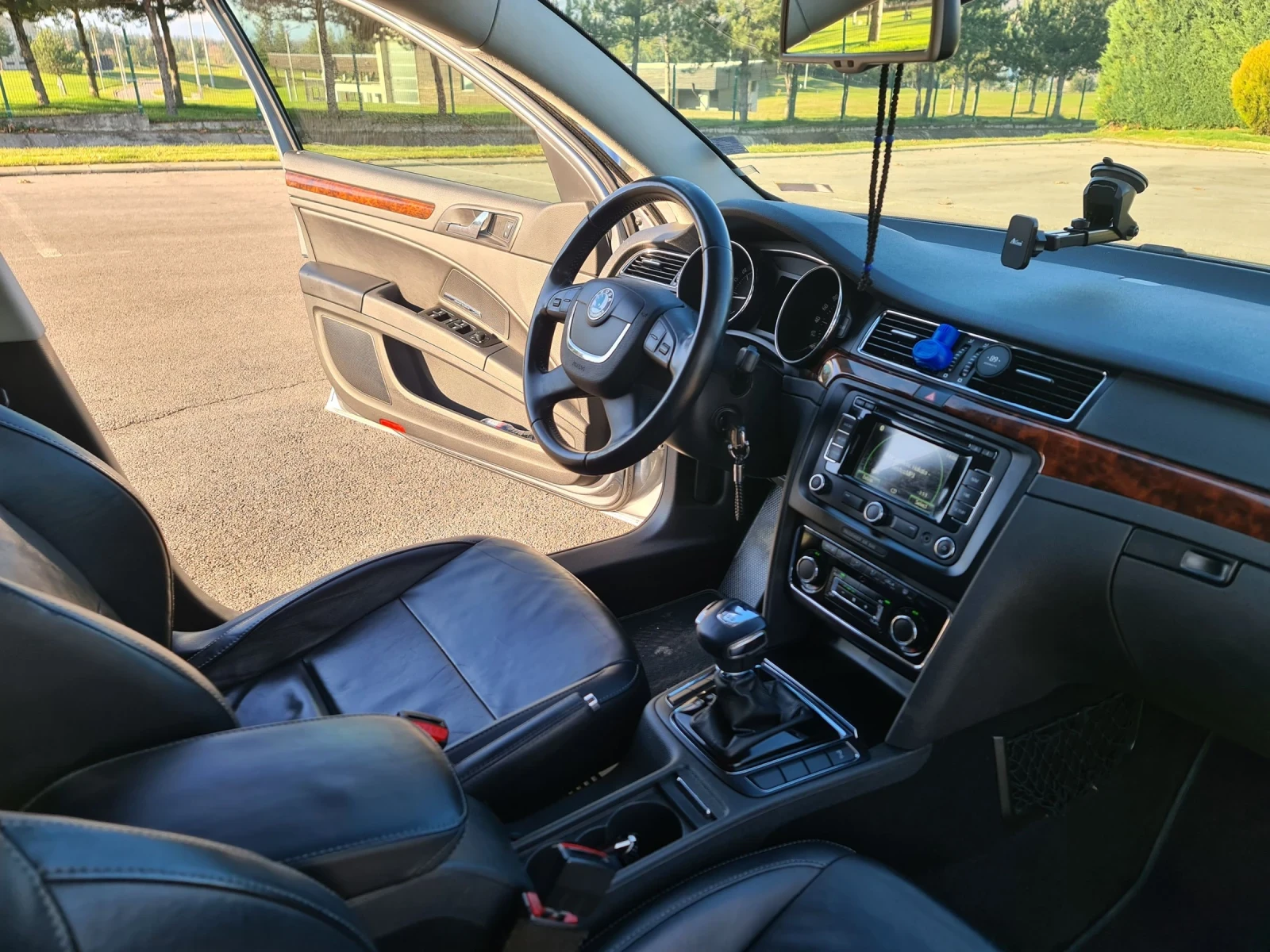 Skoda Superb 2.0TDI - изображение 6