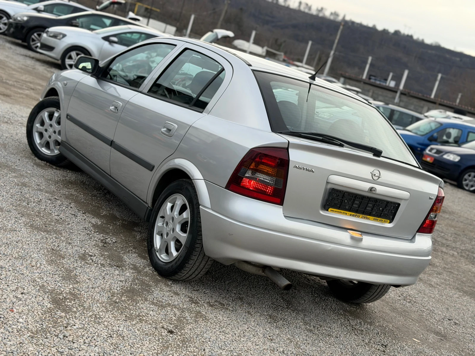 Opel Astra 1.6i 101кс КЛИМАТИК 117хил.км  - изображение 4