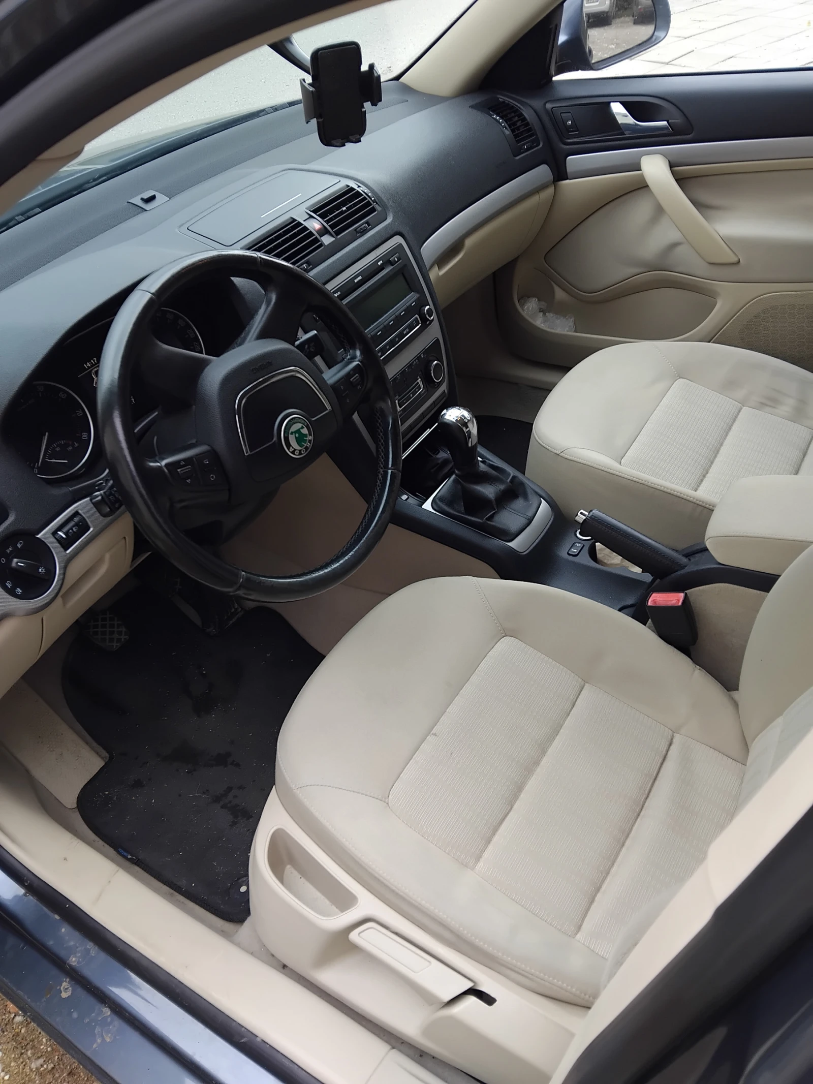 Skoda Octavia, снимка 2 - Автомобили и джипове - 53893902