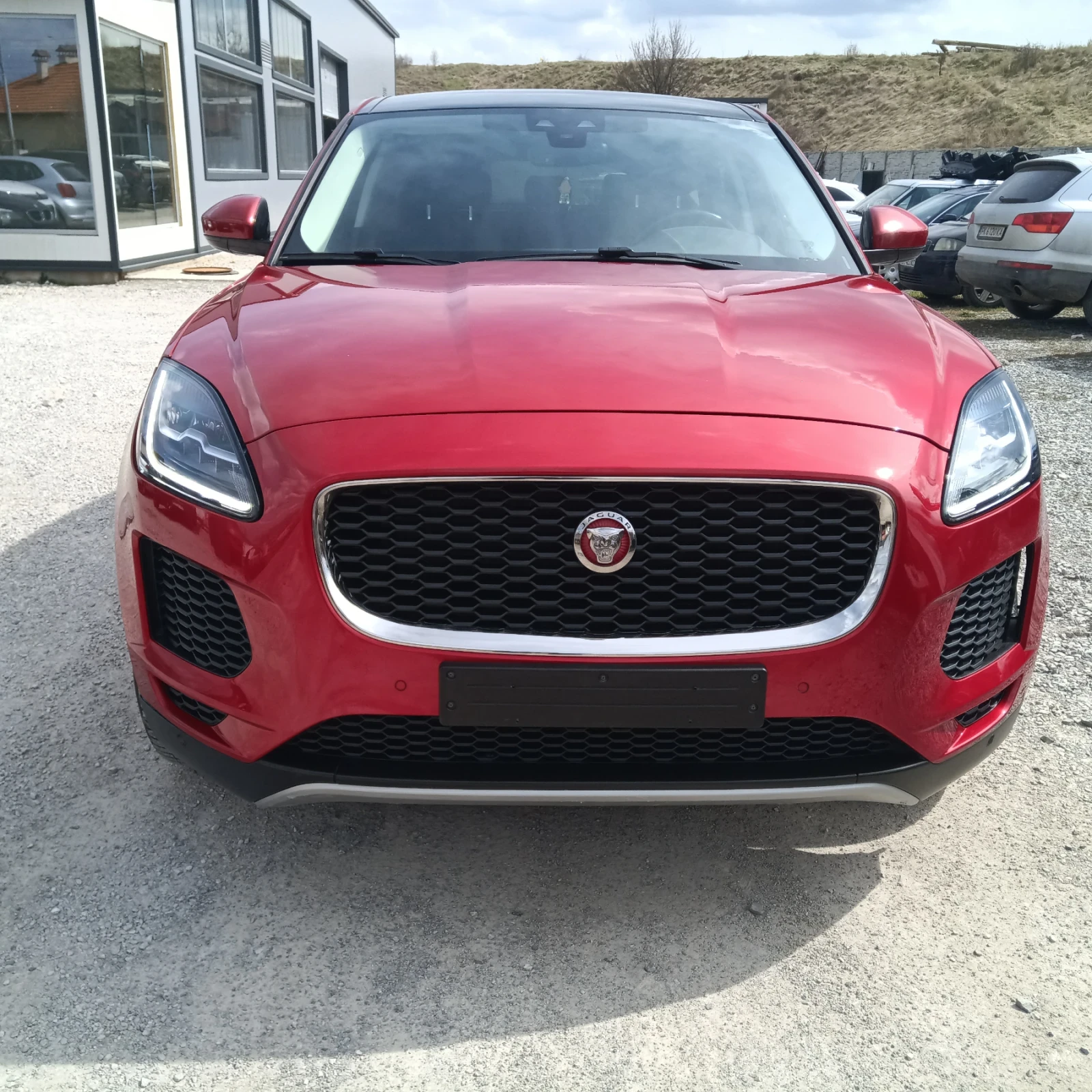 Jaguar E-pace 2.0D 4x4 150p.s., снимка 6 - Автомобили и джипове - 53984848