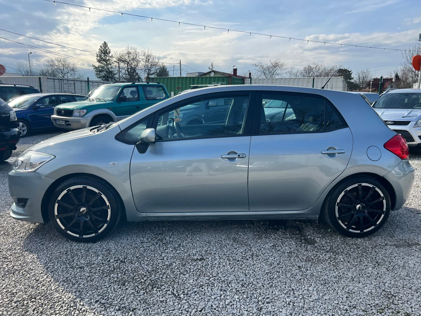 Toyota Auris 1.8* ШВЕЙЦАРИЯ* ГАЗОВА УРЕДБА* , снимка 8 - Автомобили и джипове - 54044601