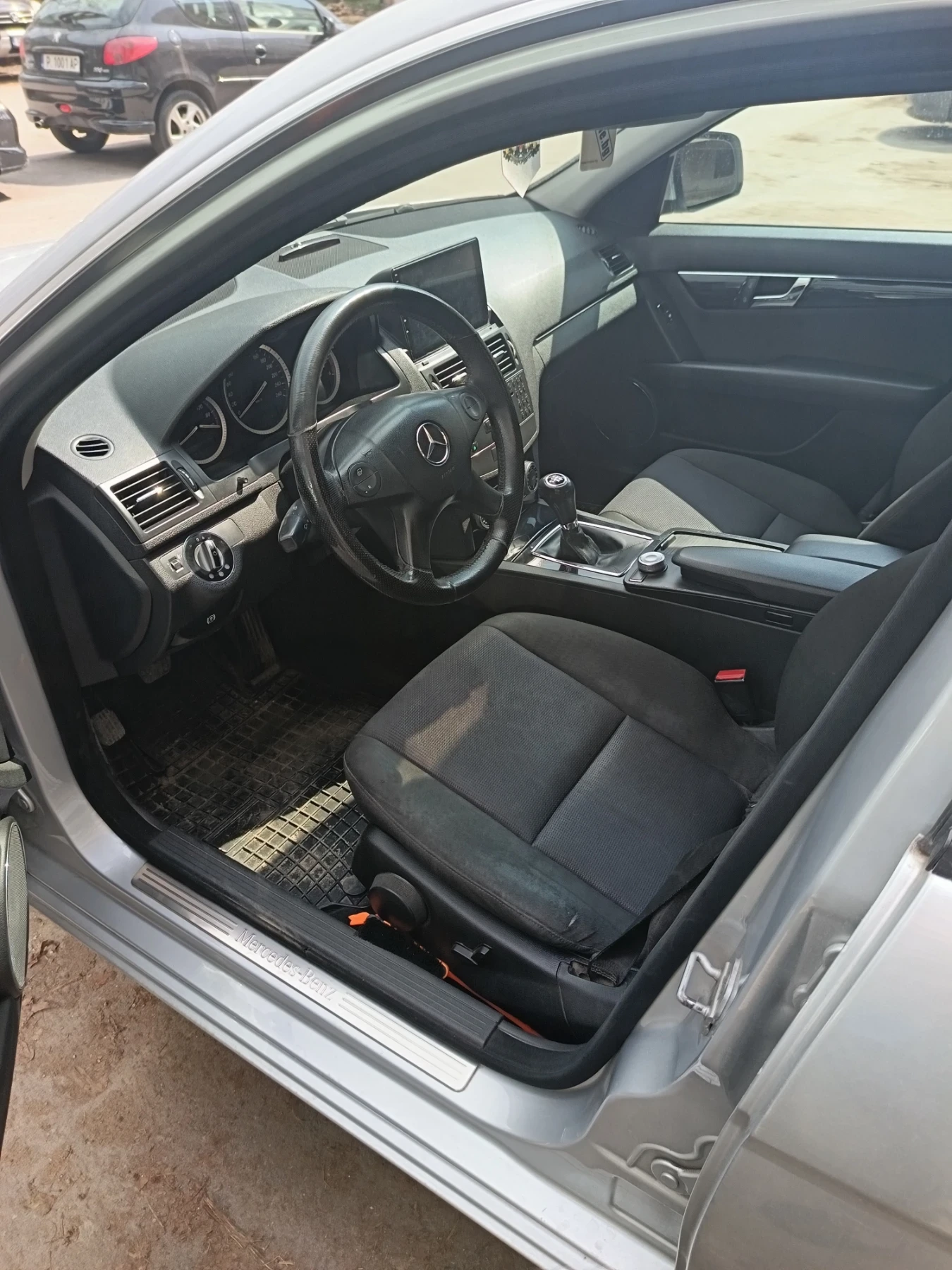 Mercedes-Benz C 200 2.2CDI, снимка 7 - Автомобили и джипове - 54059753