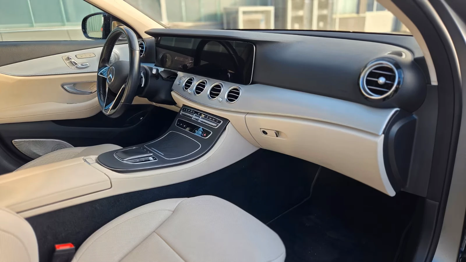 Mercedes-Benz E 400 d AMG 4-Matic , снимка 7 - Автомобили и джипове - 54384239