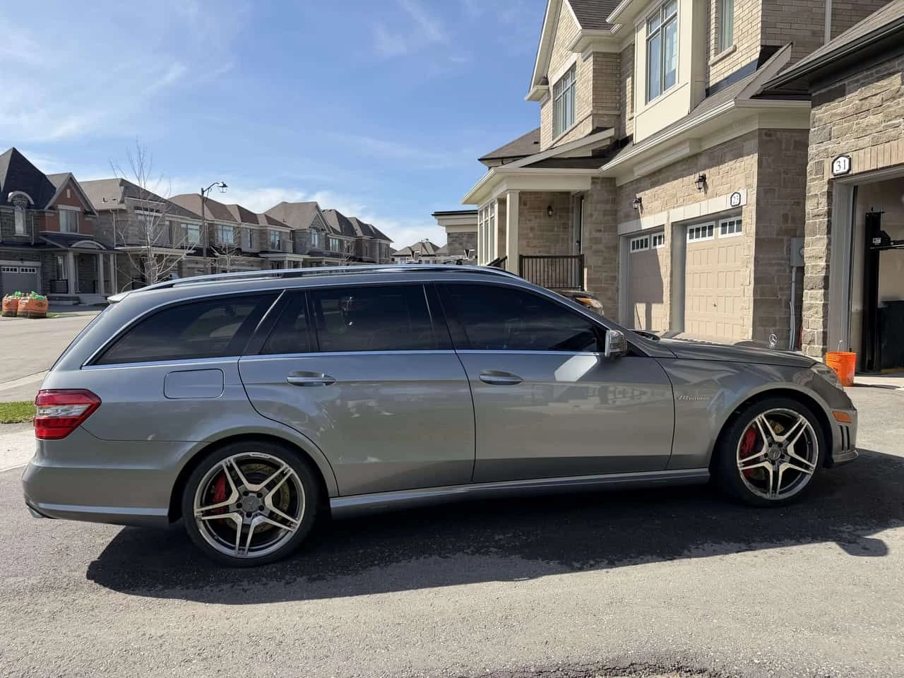 Mercedes-Benz E 63 AMG CARFAX, снимка 5 - Автомобили и джипове - 54473070