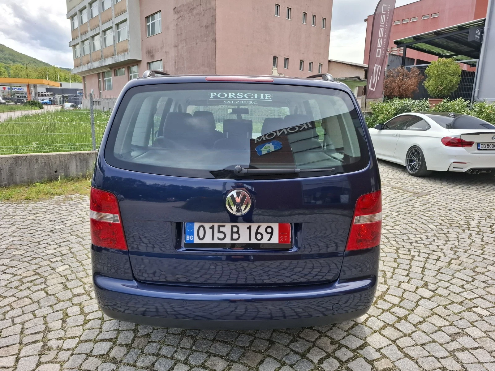 VW Touran 1.9TDI-105к.с.НАВИ* КЛИМАТРОНИК* 6ск.* АВТОПИЛОТ* , снимка 4 - Автомобили и джипове - 54543152