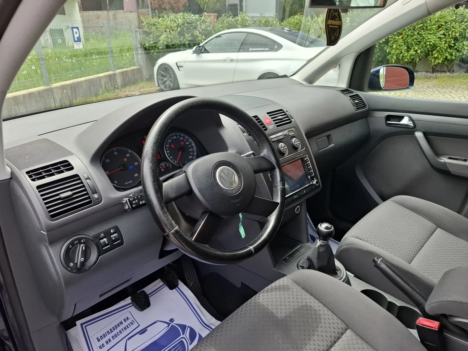 VW Touran 1.9TDI-105к.с.НАВИ* КЛИМАТРОНИК* 6ск.* АВТОПИЛОТ* , снимка 9 - Автомобили и джипове - 54543152
