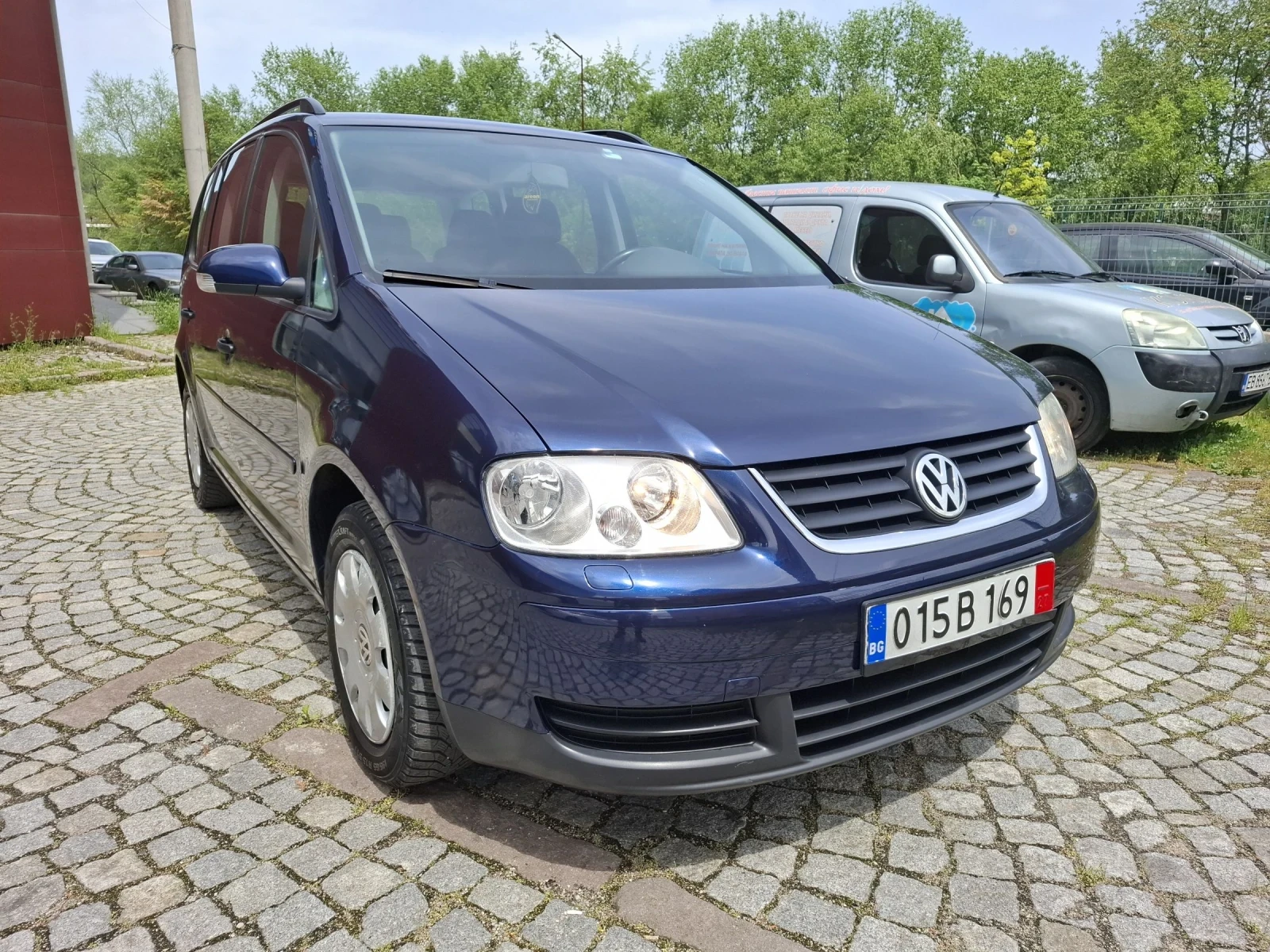 VW Touran 1.9TDI-105к.с.НАВИ* КЛИМАТРОНИК* 6ск.* АВТОПИЛОТ* , снимка 7 - Автомобили и джипове - 54543152