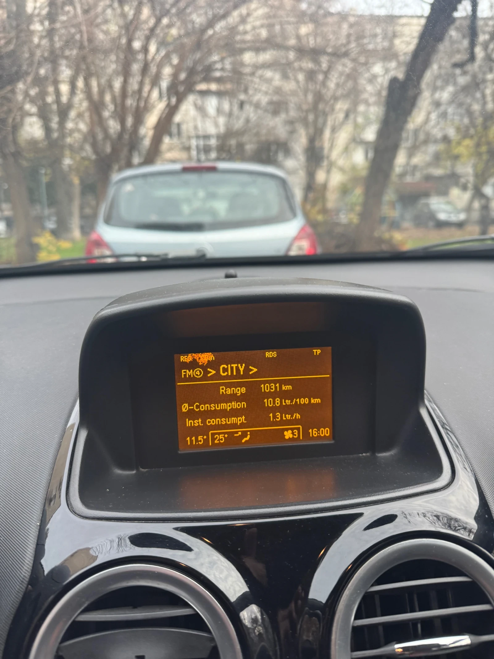 Opel Corsa, снимка 7 - Автомобили и джипове - 54620974