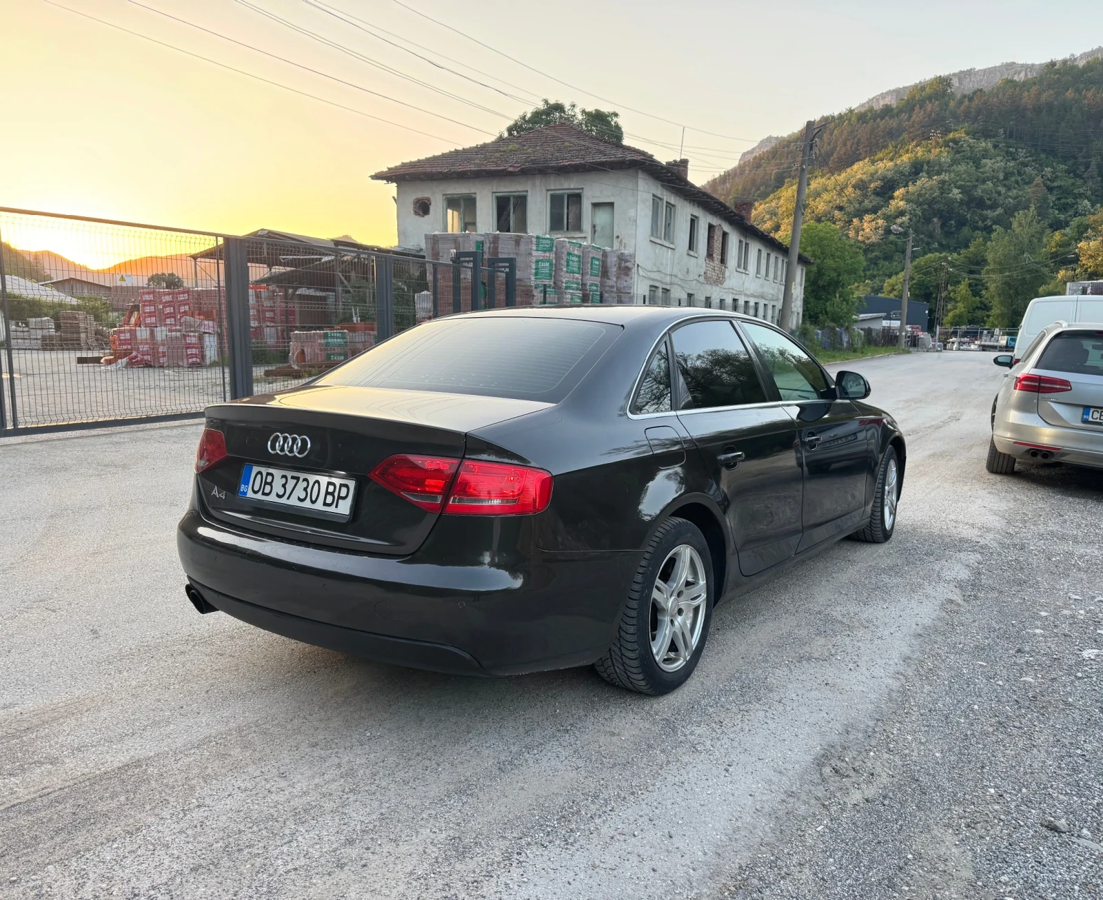 Audi A4 1.8 TFSI, снимка 5 - Автомобили и джипове - 54693539