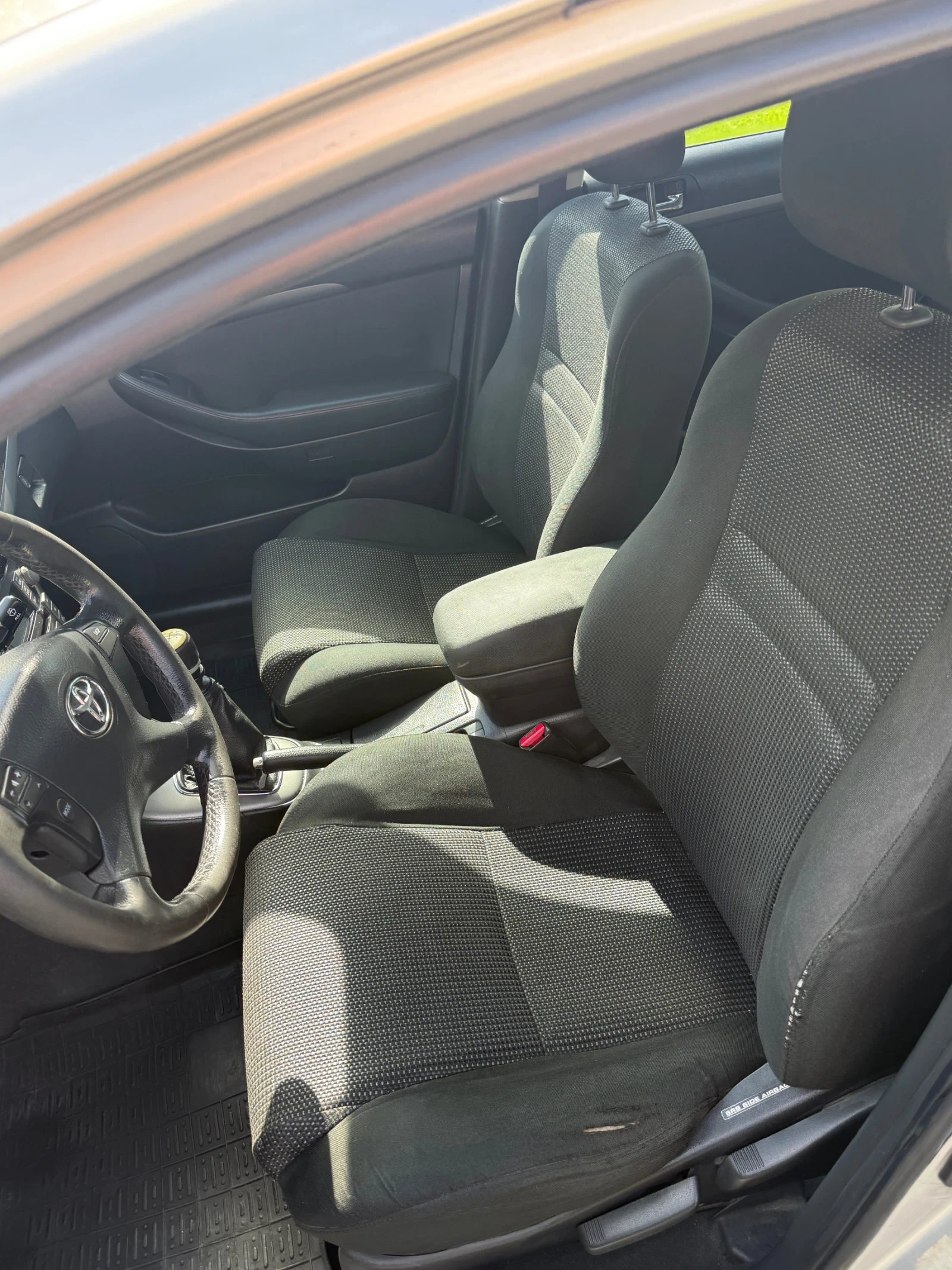 Toyota Avensis, снимка 9 - Автомобили и джипове - 54945821