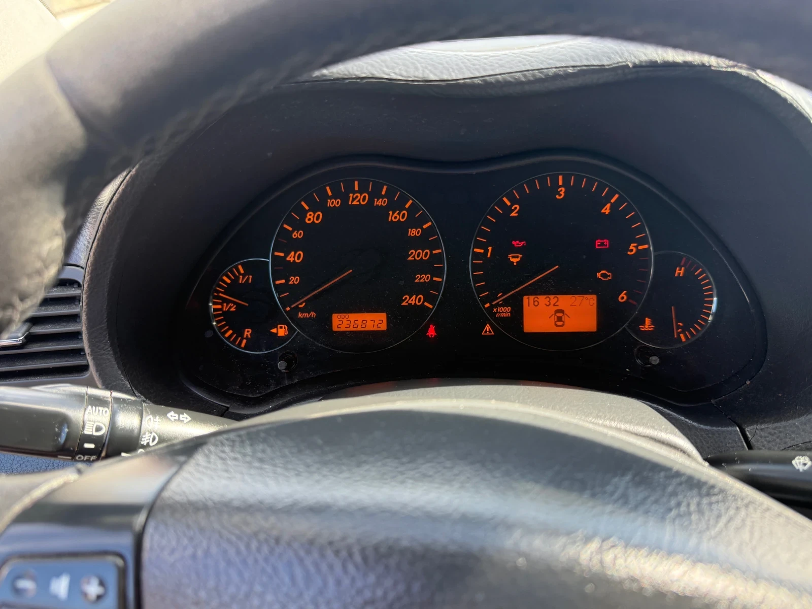 Toyota Avensis, снимка 7 - Автомобили и джипове - 54945821