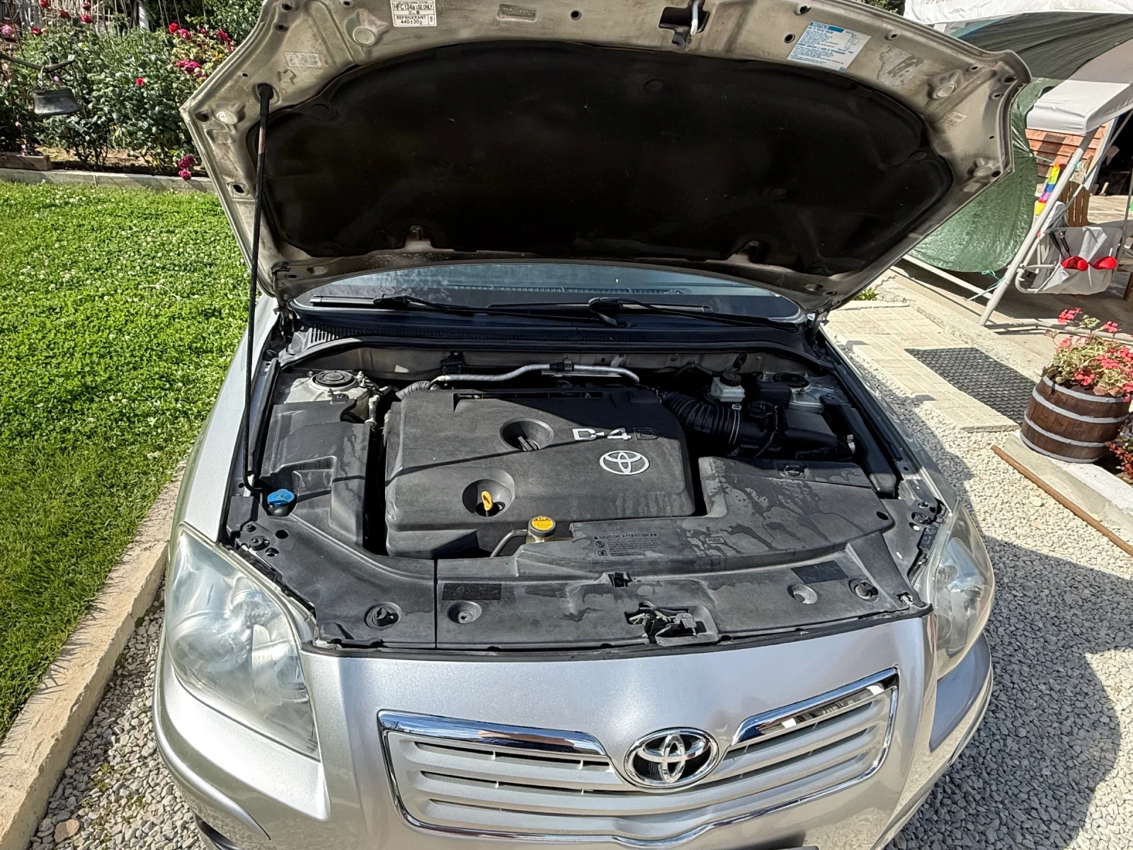 Toyota Avensis, снимка 11 - Автомобили и джипове - 54945821